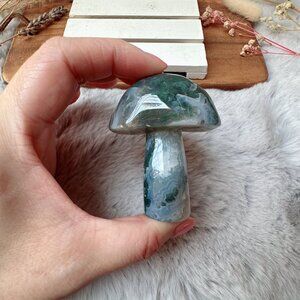 Moss Agate Mushroom Carving